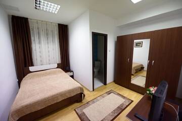 Фото номера Двухместный номер с 1 кроватью Отель Hotel Sophia г. Tecuci 10